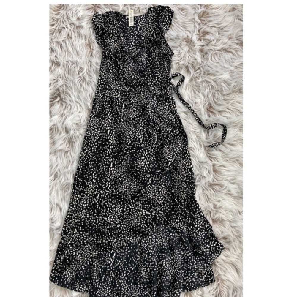 Max Studio Patterned Ruffle Wrap Midi Dress - Picture 5 of 5